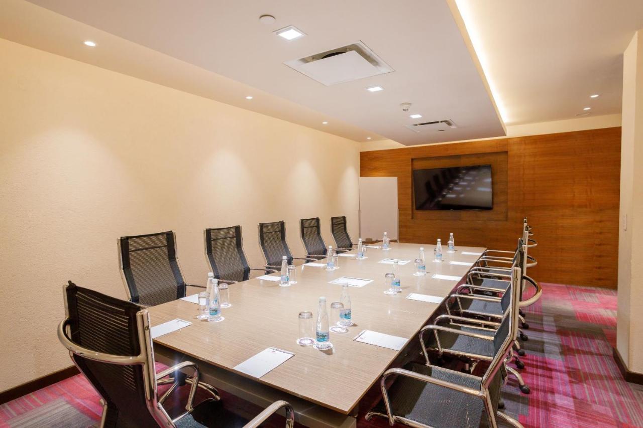 Camino Real Pedregal Mexico Hotel Exterior foto Meeting room